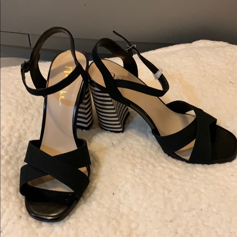 Black white shoes